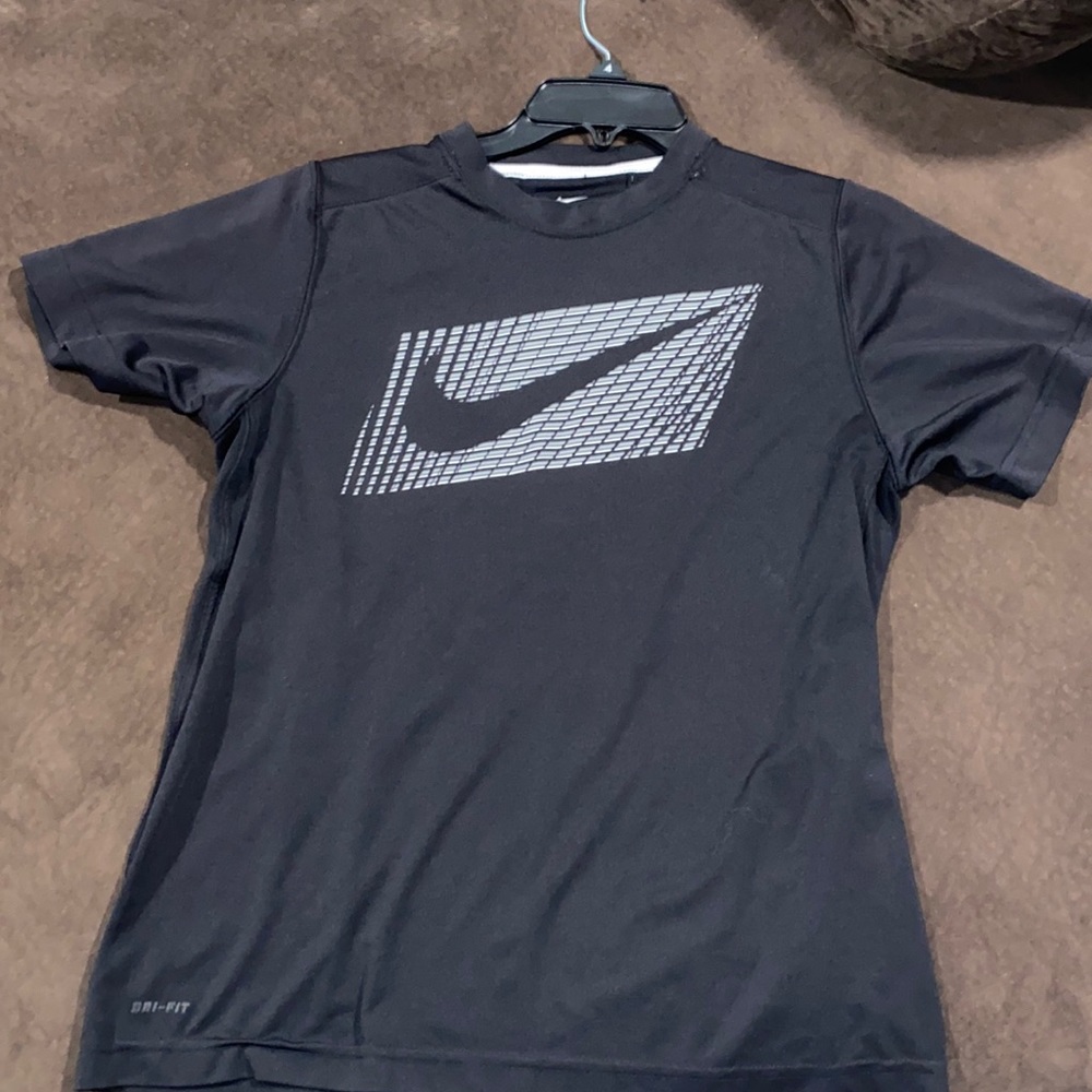 Nike dry fit T-shirt
